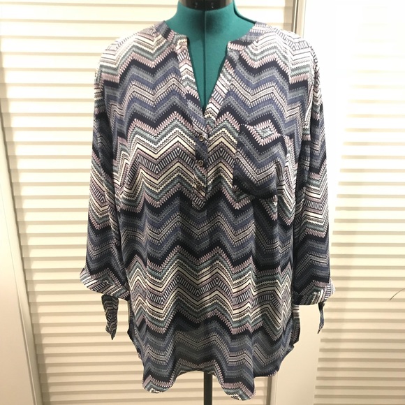 Women’s Blouse - Picture 1 of 4